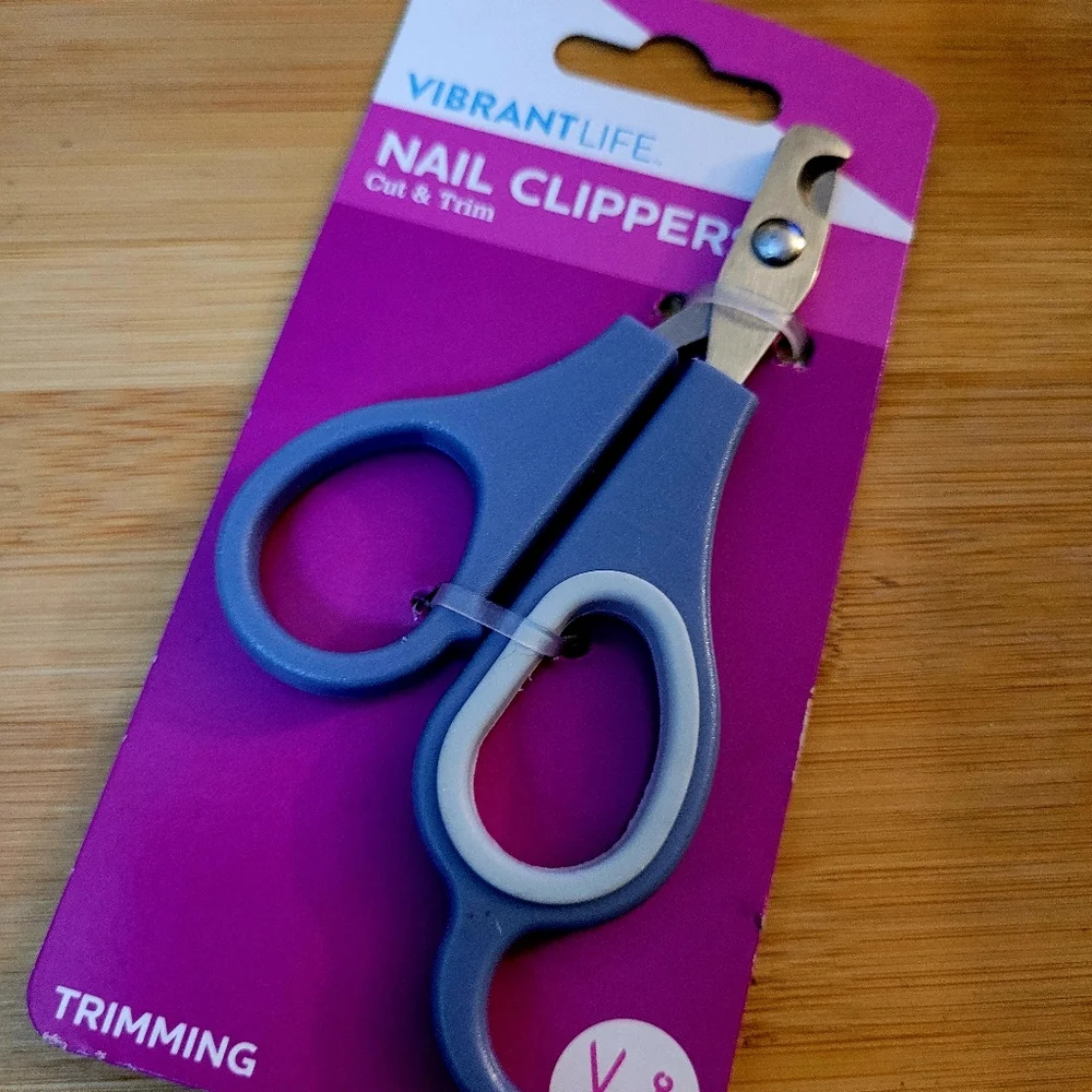 Vibrant make trimming